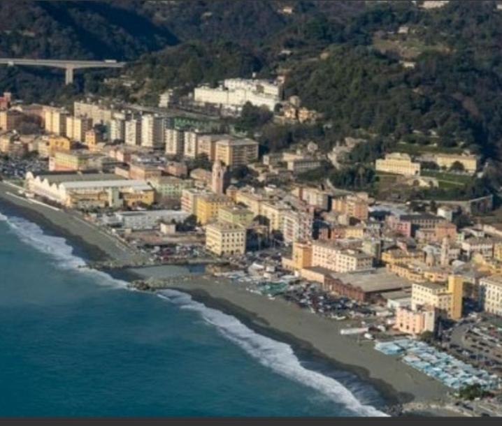 Bilocale Voltri Mare 4 Posti Genova